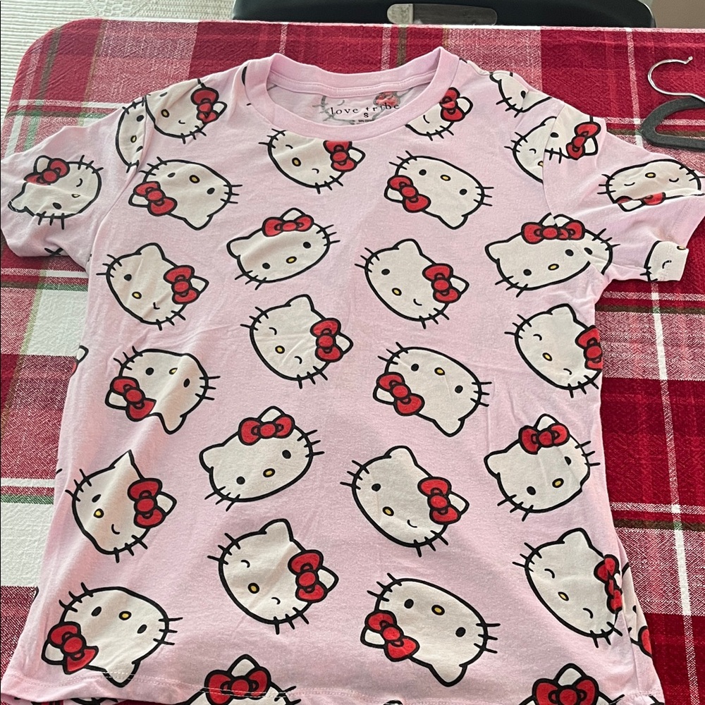 Love Tribe Pink Hello Kitty Top
